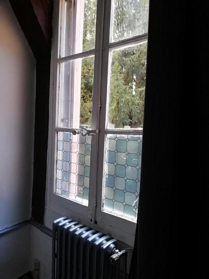Hotel Particulier Sens Centre Ville Екстериор снимка